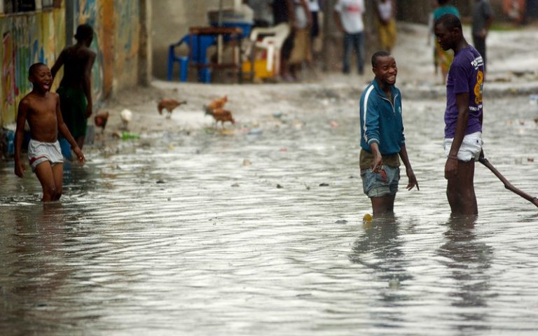 L’Afrique face aux conséquences du changement climatique : Pluies meurtrières,… El niño