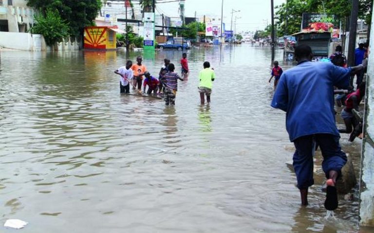 Sénégal : rétro 2016 des incendies et inondations à Kaffrine