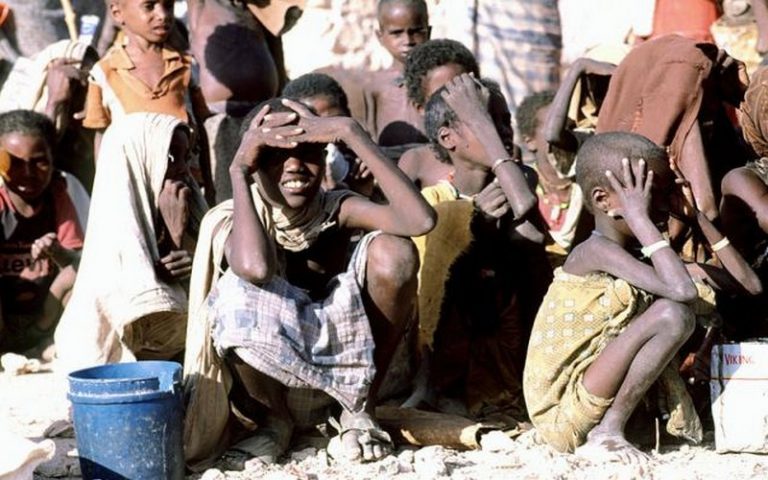 Les victimes de la famine en Afrique bénéficient une subvention