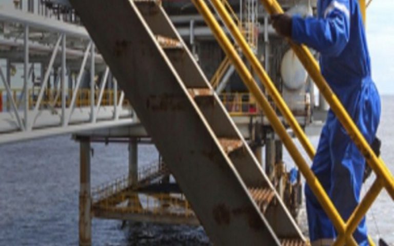 Découverte de pétrole au Sénégal : le torchon brûle entre les multinationales