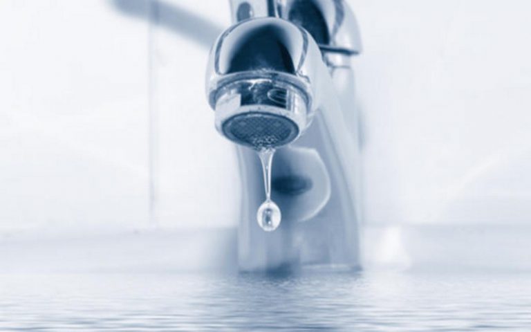 Du plastique caché dans l’eau du robinet