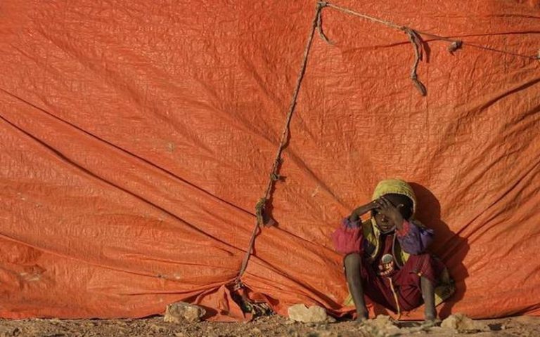 Famine en Afrique : pourquoi tant d’indifférence ? Retour sur la table ronde de ELLE
