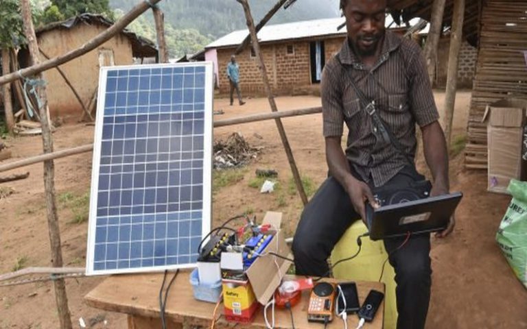 EDF annonce son retour en Afrique avec des « solutions bas carbone »