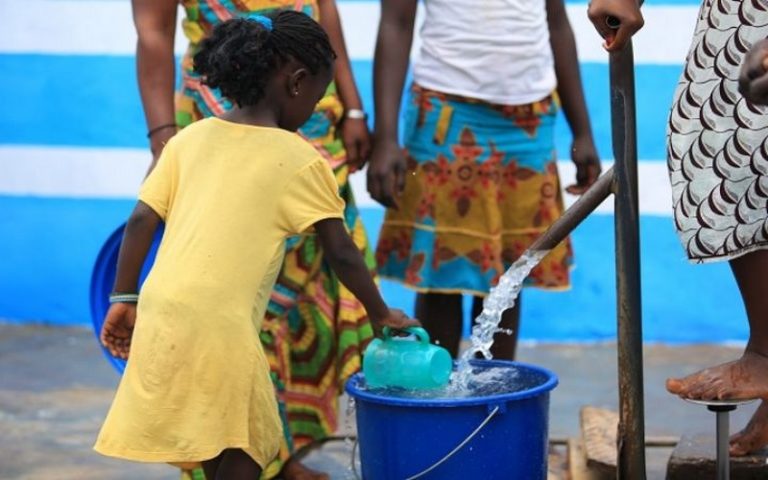 La Côte d&rsquo;Ivoire croule sous le poids de la pénurie d&rsquo;eau