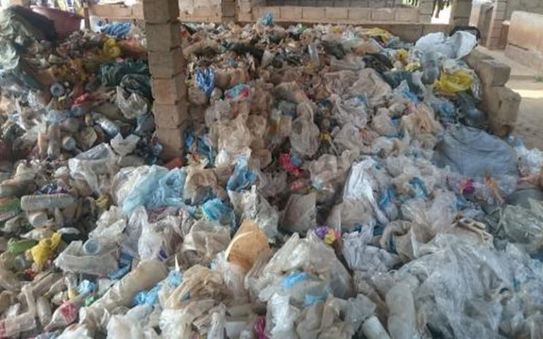 Les experts placent la fin de la pollution plastique parmi les priorités de l’Assemblée de l’ONU pour l’environnement