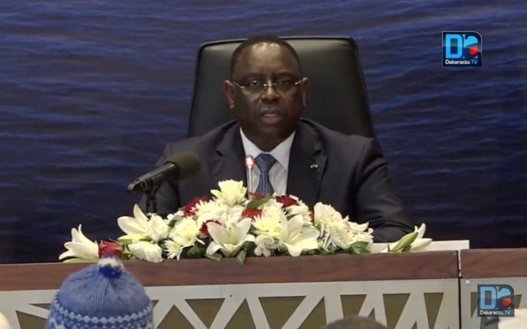 Macky Sall invite à « être dans le registre de la bénédiction du pétrole »