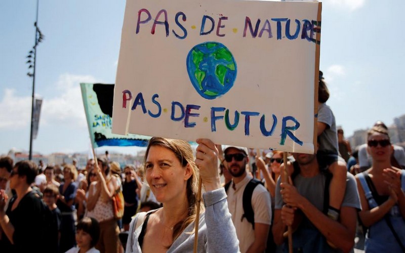 Climat : des marches pour exiger le changement de système