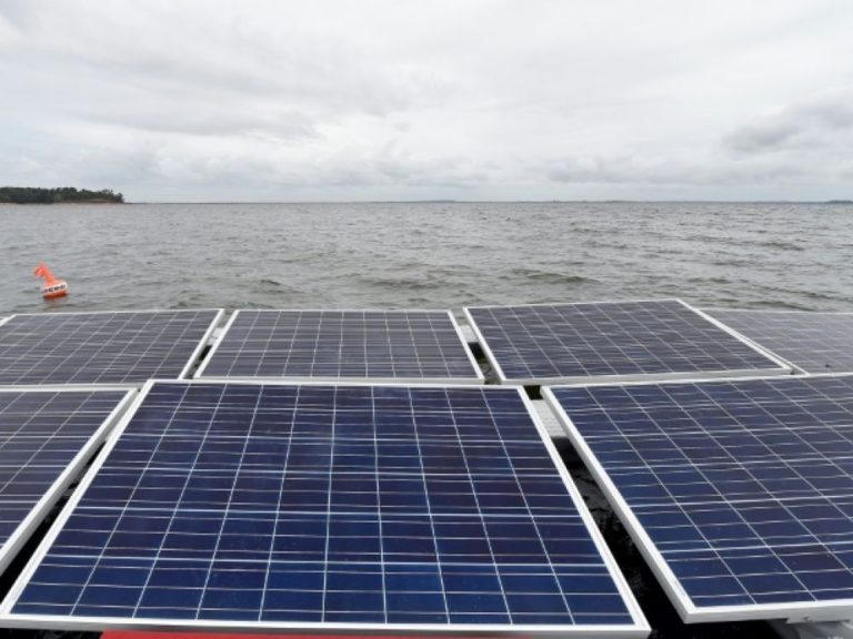 Innovation : Akuo Energy lance la construction de la première centrale solaire flottante de France