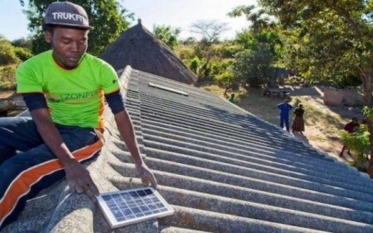 Énergies durables : le capital-risqueur EAV appuie le Zimbabwe
