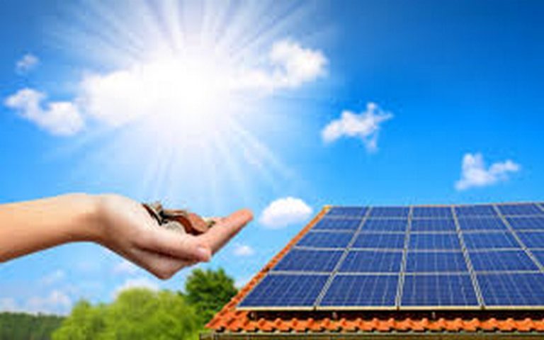 Le recours aux systèmes solaires domestiques subventionné au Togo