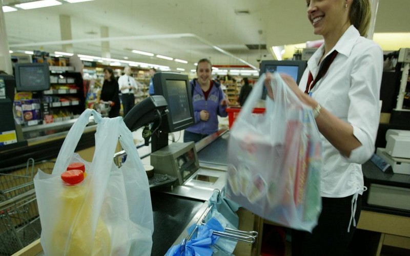 Prolifération planétaire du Plastique : les solutions de WWF