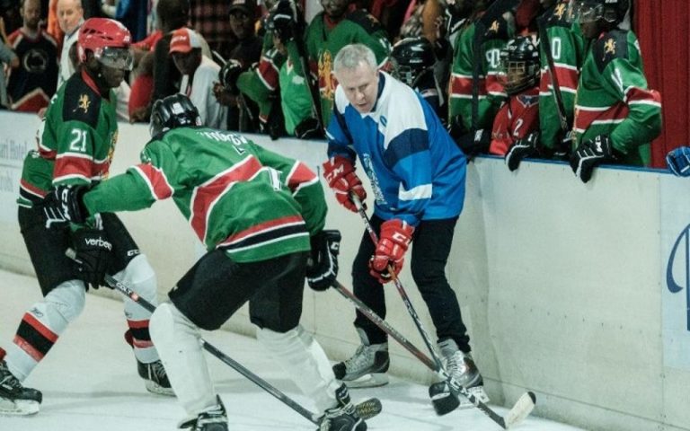 Quand un match de hockey sur glace lutte contre le changement climatique au Kenya