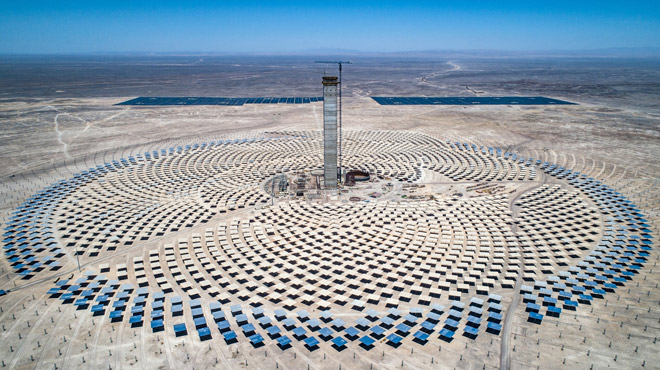 Chili : Gigantesque centrale solaire thermodynamique dans le désert