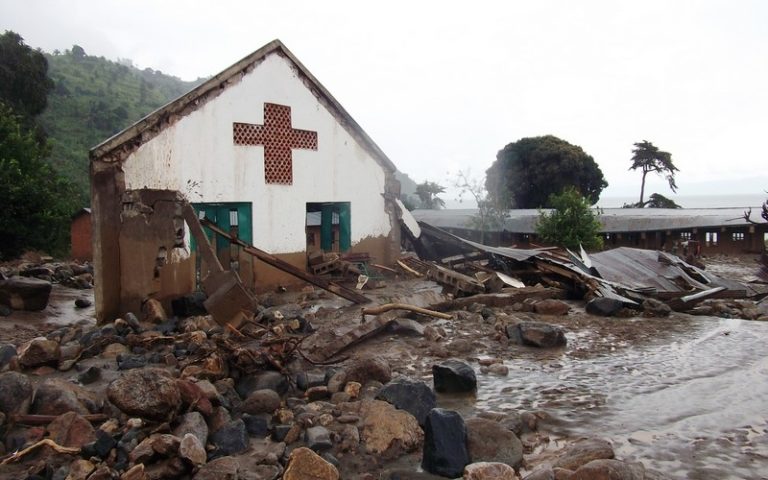 Des inondations et glissements de terrain endeuillent l’Afrique du Sud