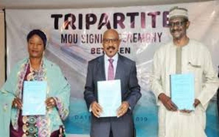 Un accord tripartite signé au Nigeria en faveur des exportations hors pétrole