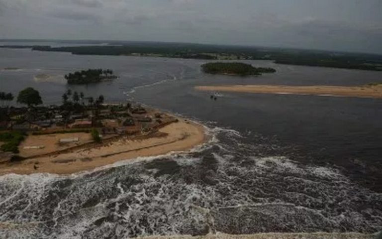 Les africaines sensibilisées célébration de la Journée africaine des mers et des océans
