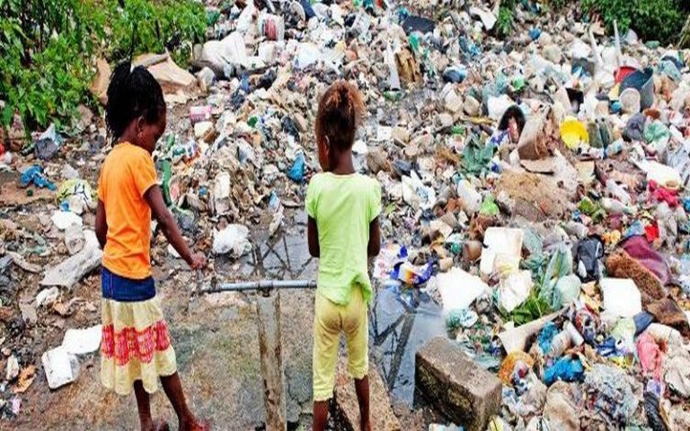Les experts évoquent les facteurs déterminants du marché de gestion des déchets plastiques 2021