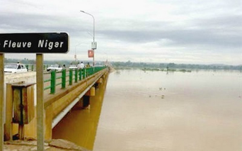 Le fleuve Niger secoué par une crue jamais égalée depuis 1969