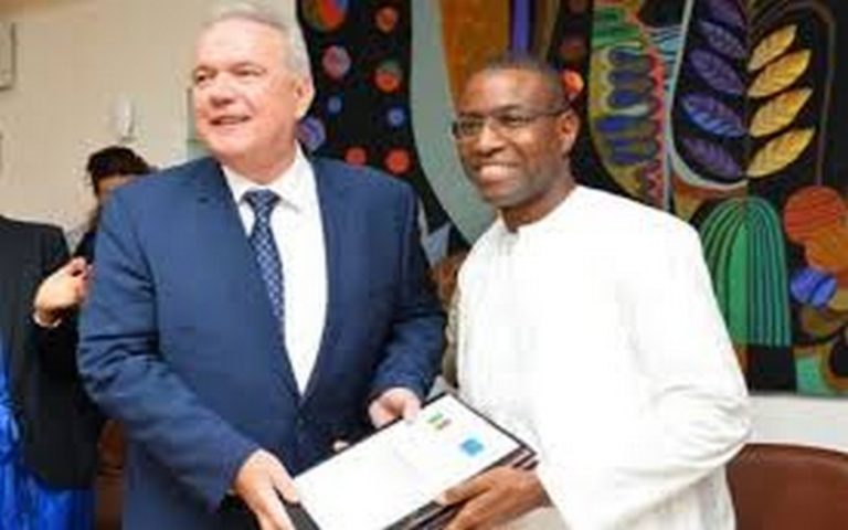 L’UE octroie 30 millions $ au Sénégal pour financer ses projets de développement durable