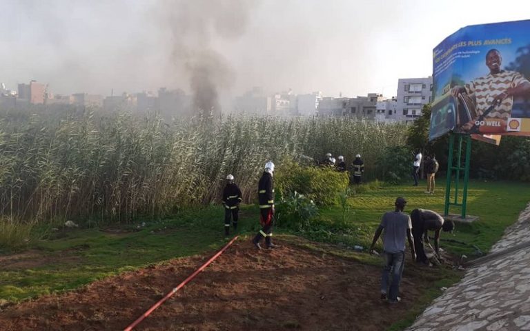 La zone du Technopole de Pikine (Sénégal) ravagée par un violent incendie