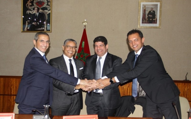 Trois institutions signent les contrats du parc éolien de Boujdour (Maroc)