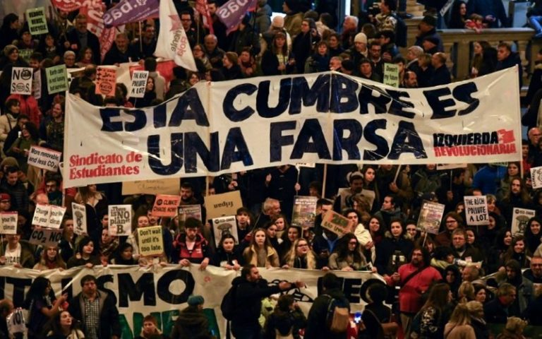 COP25 – lutte pour le climat : des milliers de personnes défilent à Madrid