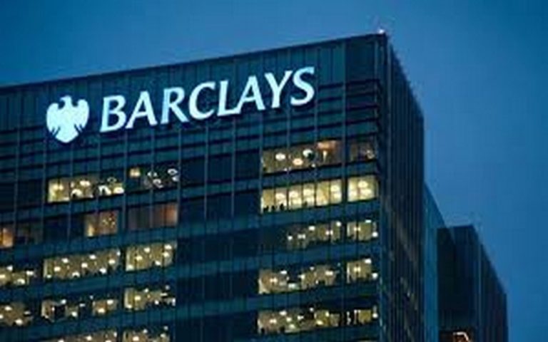 La banque Barclays invitée à réduire son financement pour les énergies fossiles