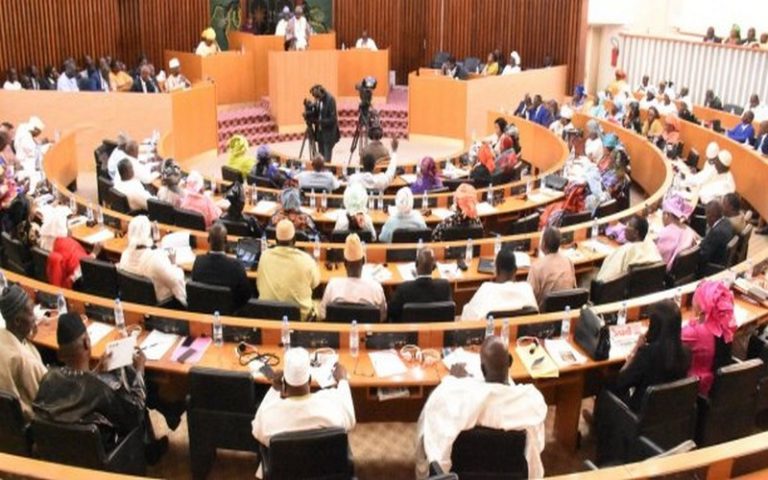 Les parlementaires Sénégalais adoptent un nouveau code gazier