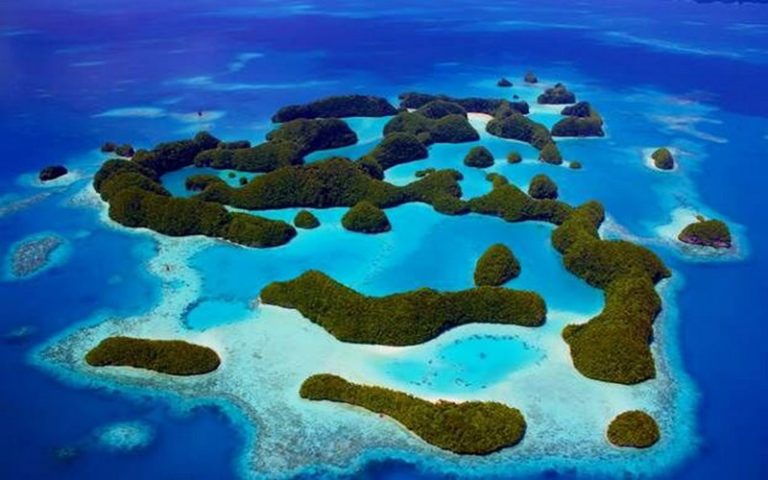 Protection des récifs coralliens : l&rsquo;archipel des Palaos interdit les crèmes solaires
