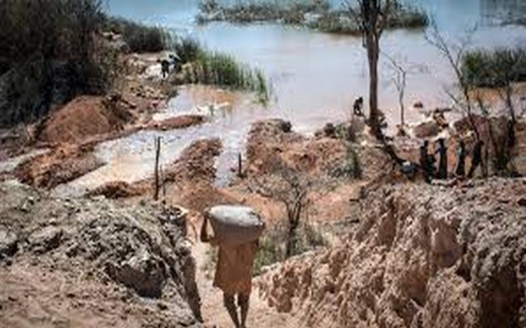 Covid-19 : les mineurs confinés de la RDC ont vécu un 1er-mai difficile