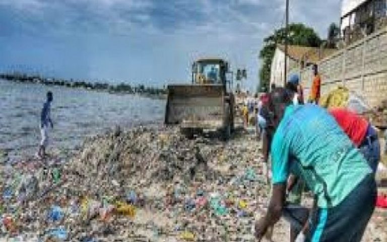Journée mondiale de l’environnement : le Sénégal sensibilise sur la dépollution de la baie de Hann