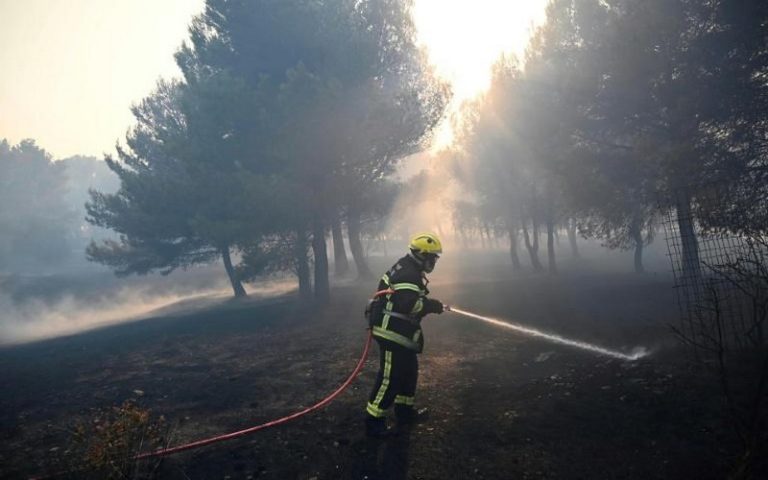 Marseille (France) : 300 hectares brûlés par un violent incendie fixé