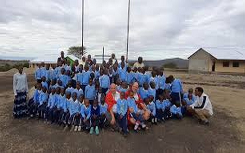 « Le lycée Termier » de Grenoble œuvre pour l’électrification de l’école d’Endulen (Tanzanie) par l’énergie solaire
