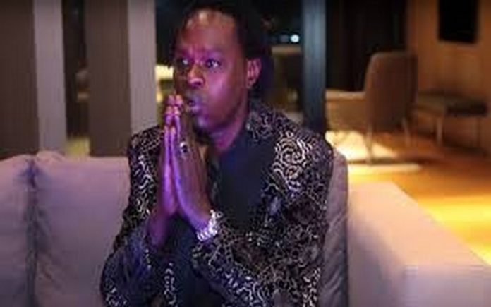 Baaba Maal s’en prend à « l’indifférence mondiale » contre la crise sécuritaire et humanitaire au Sahel