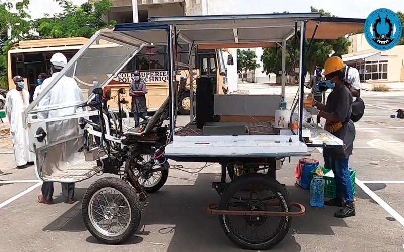 Un véhicule solaire fournissant de l’électricité conçu par un Sénégalais