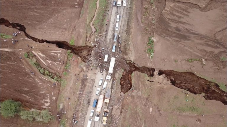 Quand l&rsquo;Afrique se fracture le long du Grand Rift, brisant l&rsquo;île de Madagascar