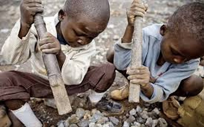 Madagascar – Plus de 10 000 enfants exploités dans des mines