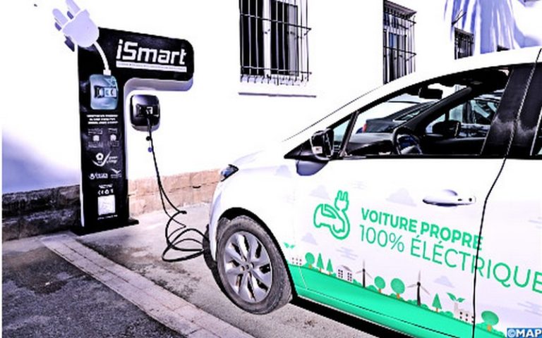 Voitures électriques : une borne de recharge intelligente 100% marocaine