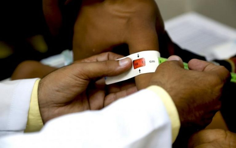 La crise alimentaire mondiale engendre un nouveau cas de malnutrition sévère par minute dans 15 pays en proie à une situation difficile