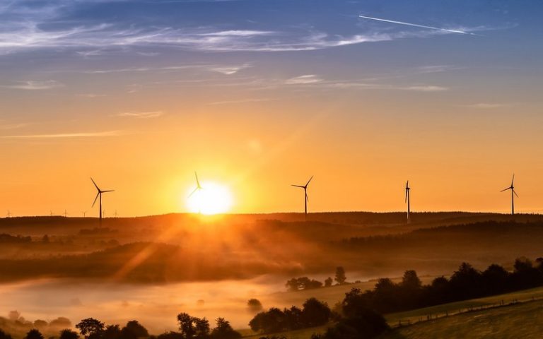 Angola : La BAD finance un projet de développement des énergies renouvelables