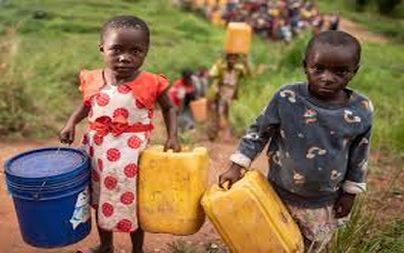 Un enfant sur cinq dans le monde n’a pas assez d’eau pour la vie de tous les jours, selon l’UNICEF