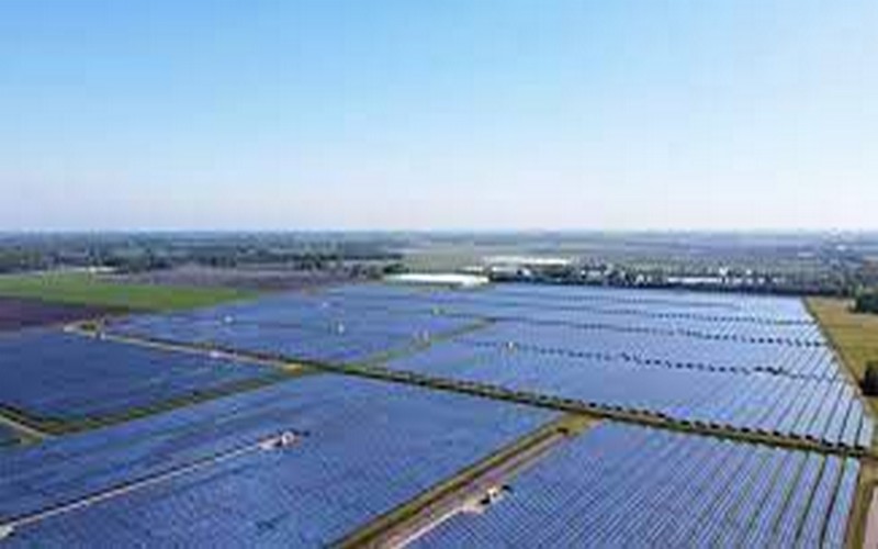 La compagnie Mytilineos sélectionnée pour la conception du Parc Photovoltaïque Tutly en Ouzbékistan