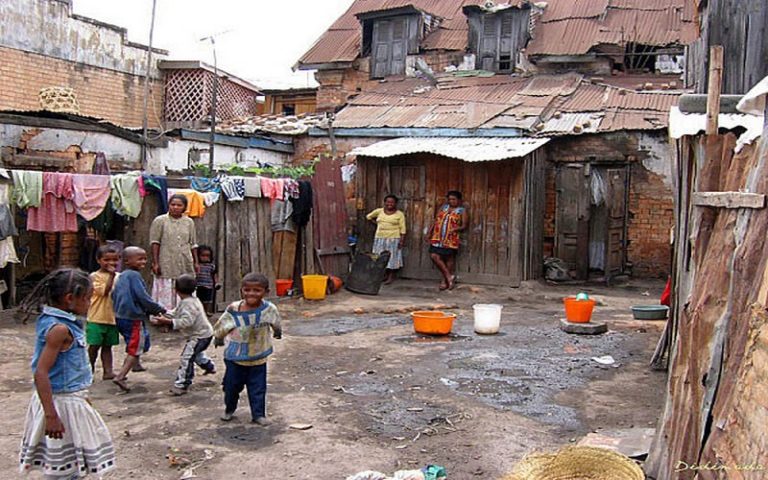 Changement climatique : Plus de 2 millions de Sénégalais menacés de pauvreté d’ici à 2050, selon un rapport de la Banque mondiale