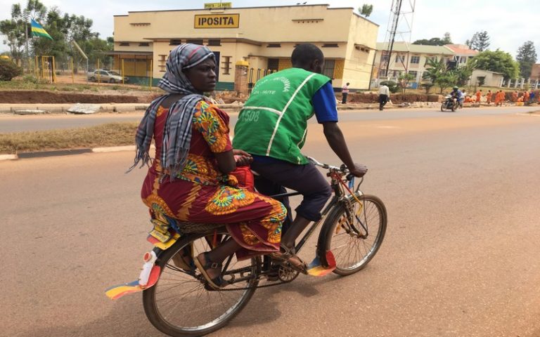 La mobilité des femmes dans les villes africaines : Comment expliquer les inégalités d’accès ?