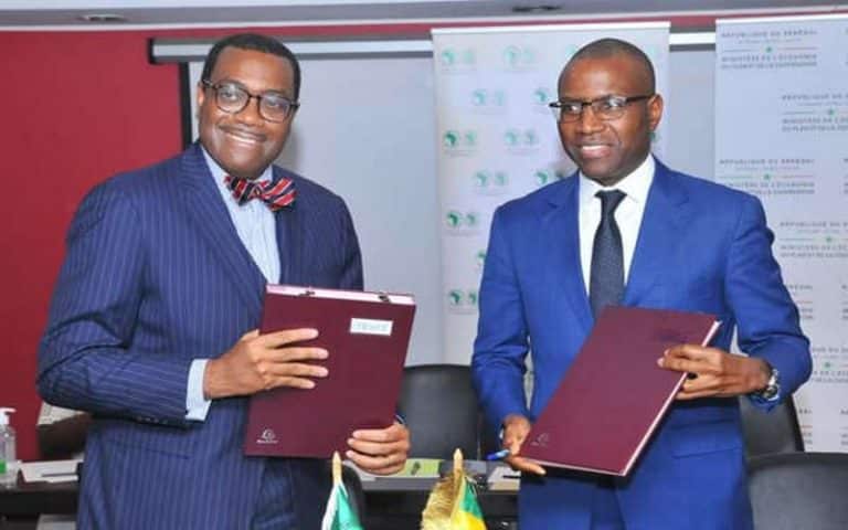 Le Sénégal et la BAD signent deux accords de financement relatifs à l’industrialisation et à la création d’emploi au Sénégal