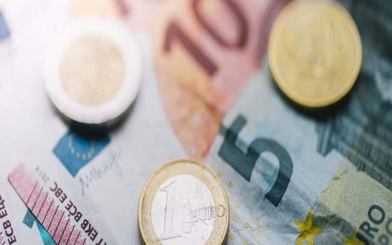 Lancement rapport : « L’argent d’outre-mer maintient les pays africains dans le carcan des combustibles fossiles »