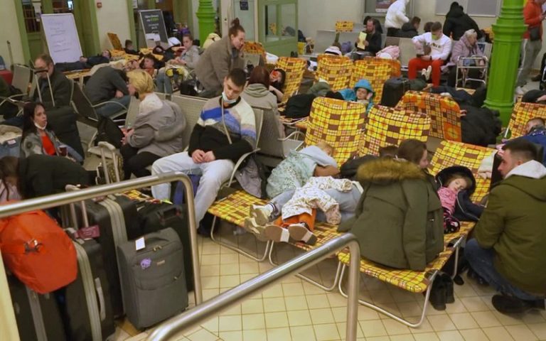 Le HCR annonce plus de 660 000 réfugiés ayant fui l&rsquo;Ukraine en six jours