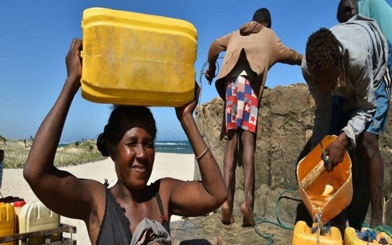 Des inondations déciment des vies et des terres cultivées en Afrique de l’Ouest