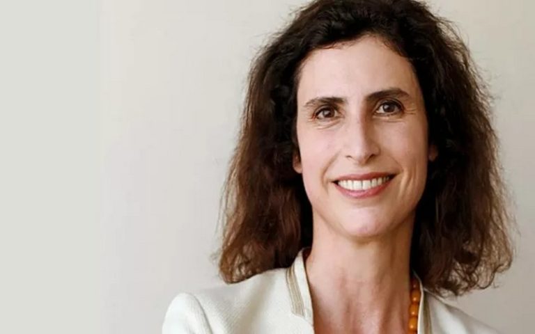 <strong>Véronique Andrieux, directrice du WWF : « Le déclin d&rsquo;espèces comme le tigre ou le gorille des plaines nous concerne directement »</strong>
