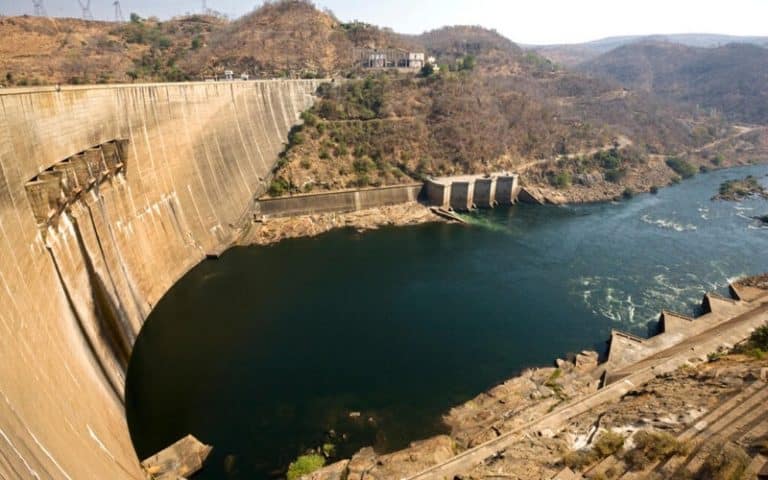 Le barrage de Kariba à sec, le Zimbabwe et la Zambie privés d&rsquo;électricité